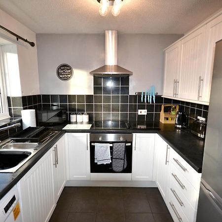 Redmire - 2 Bed 1St Floor Flat Overlooking Green Apartment Darlington  Exterior photo